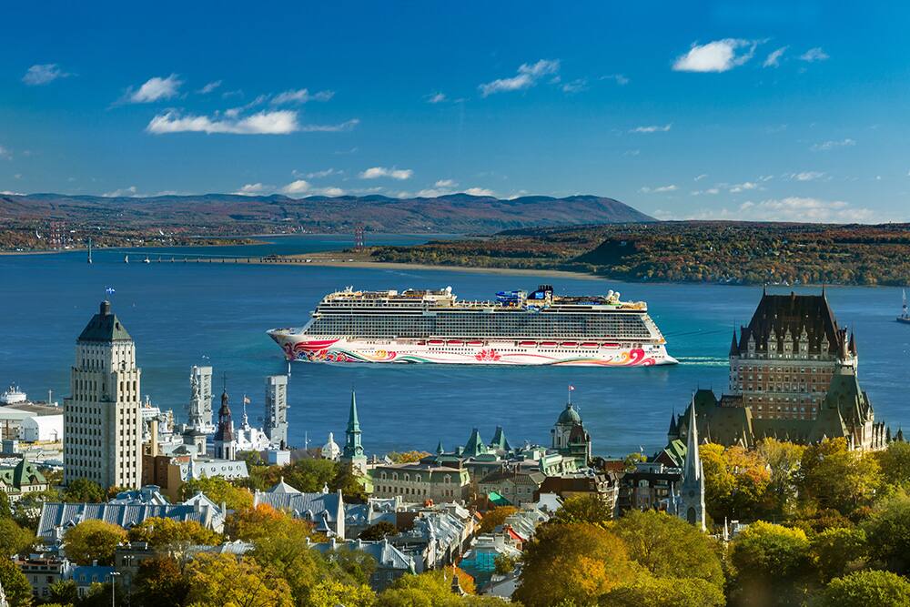Cruise by Québec City, Canada