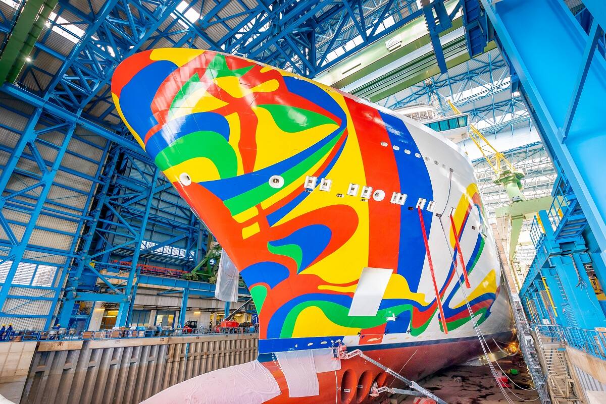 Norwegian Encore Hull Art Revealed [VIDEO]