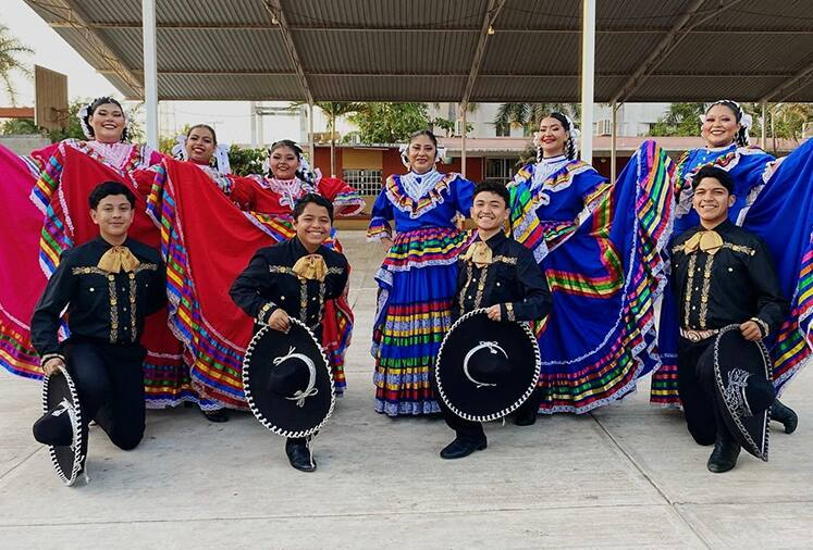 Ahuiliztli Folkloric Ballet Company