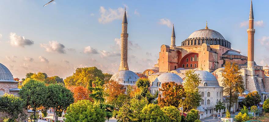 7-Day Greek Isles Round-trip Athens: Santorini, Mykonos & Istanbul