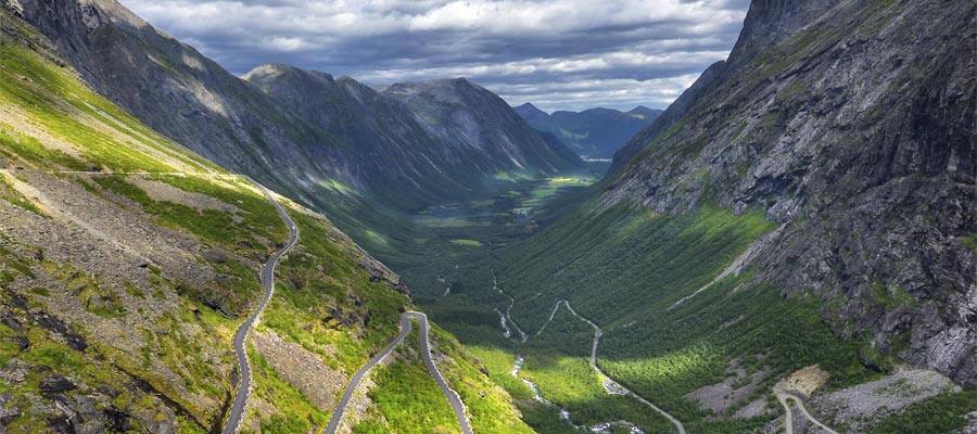 Winding mountain roads when cruising to Alesund