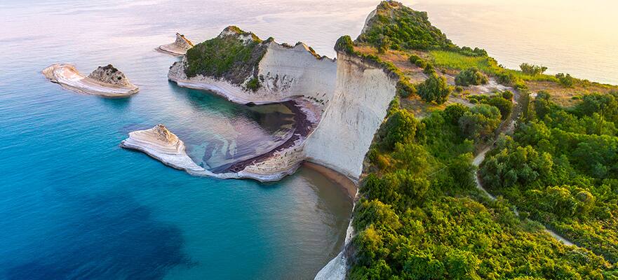 9-Day Greek Isles from Athens to Venice (Trieste): Santorini, Mykonos & Croatia 