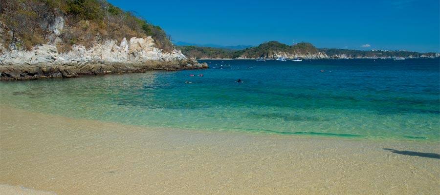 White sand beaches on your Panama Canal cruise