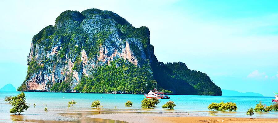 Beautiful beaches on a Ko Samui Cruises