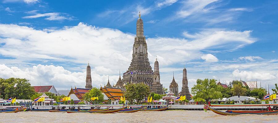 Temple of the dawn on your Cruise to Laem Chabang