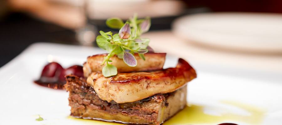 Try to Fried foie gras when you cruise to Bordeaux