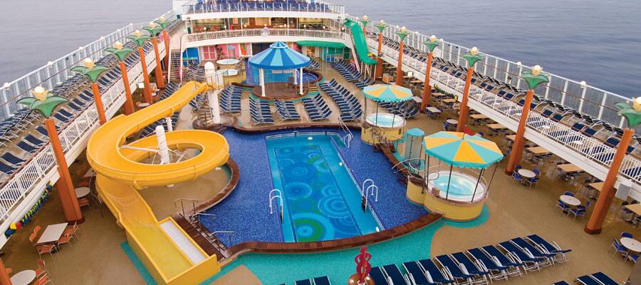 MI-pools-aqua-parks-jewel-deck-1