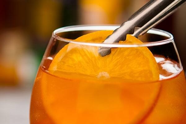 Refreshing Aperol Spritz