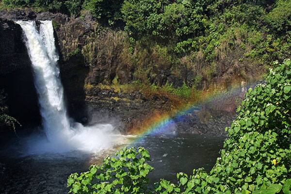 Rainbow Falls on your Hawaii Vacation