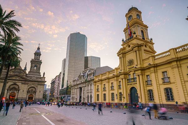 Stroll Plaza de Armas Cruise to Plaza de Armas