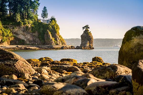 Seawall at Stanley Park