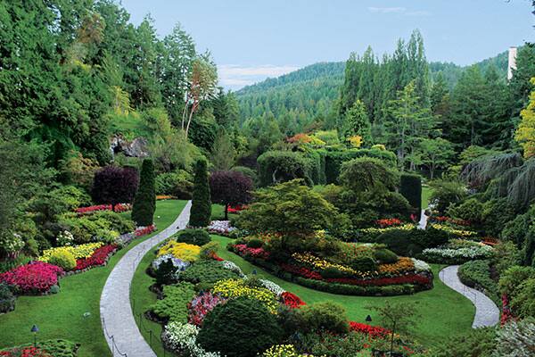 Tours of Butchart Gardens
