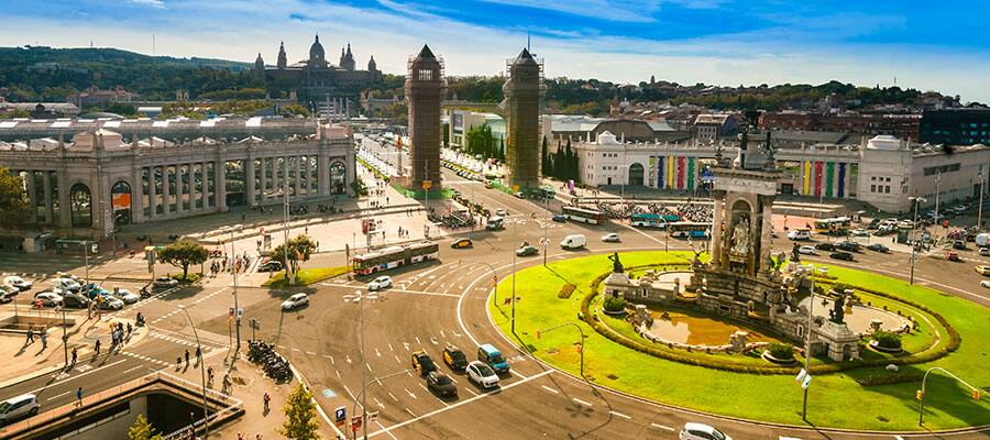 Cruise to Placa de Espanya