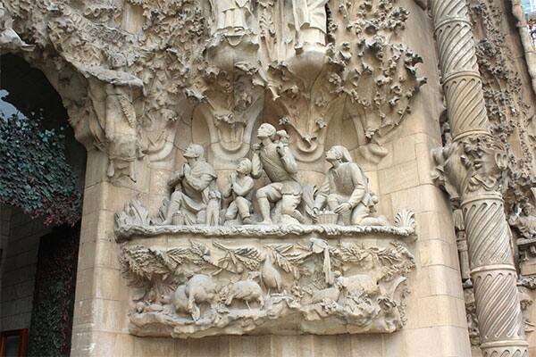 La Sagrada Familia Church on your Barcelona cruise La Sagrada Familia Church on your Barcelona cruise
