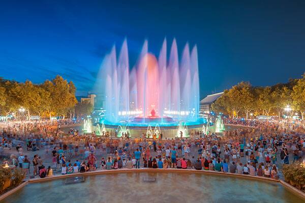 Witness the breathtaking Magic Fountain Show Witness the breathtaking Magic Fountain Show