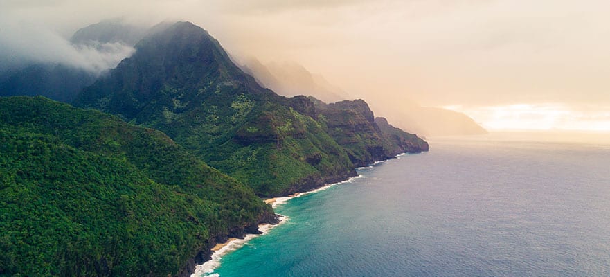 /sites/default/files/cruise-event-napali-coast-881x400.jpg
