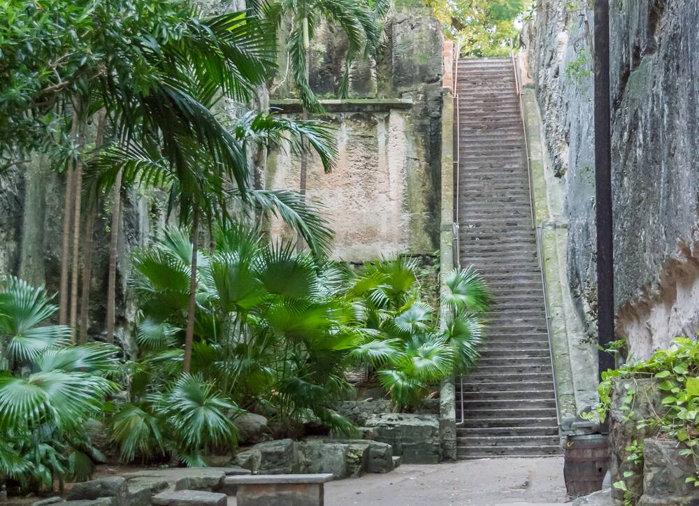 Cruise to Nassau - Queen's Staircase